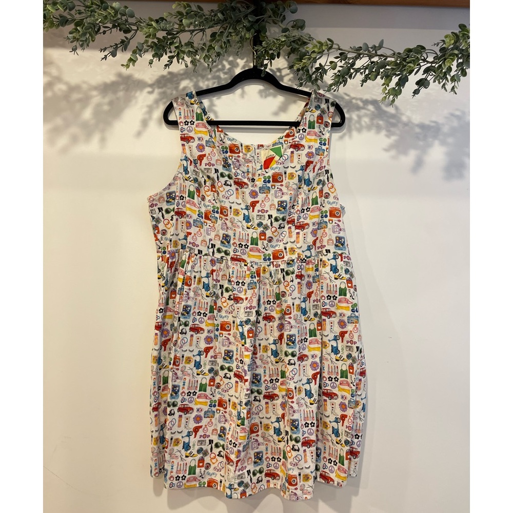 ModCloth (Fervour) Retro Print Dress